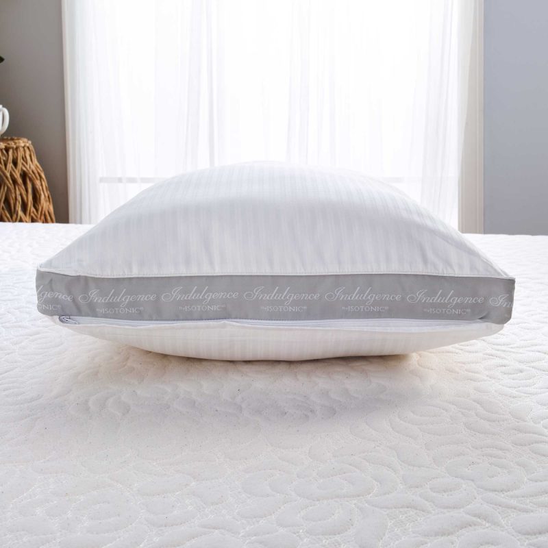 Indulgence sidesleeper pillow lifestyle3