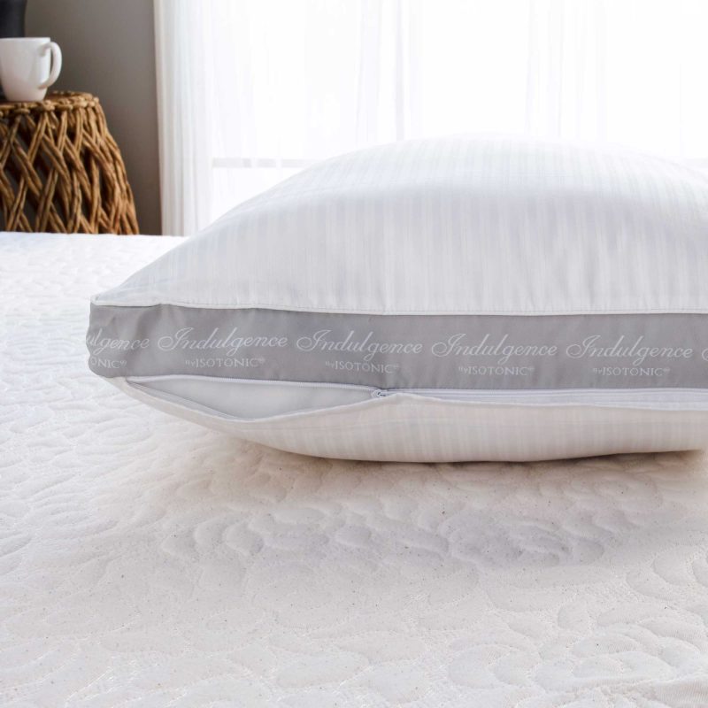 Indulgence sidesleeper pillow lifestyle4